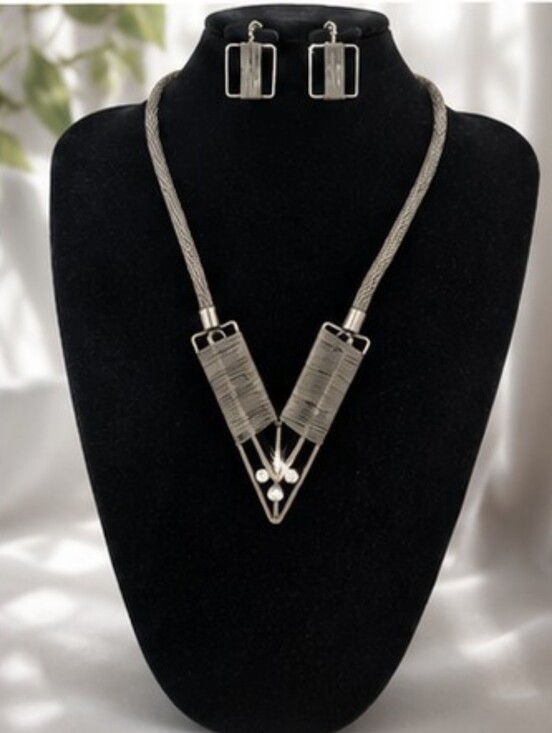 DaVinci Jewelry - DaVinci Geometric Necklace Earrings Set Gunmetal Wire Wrap Statement Jewelry NWT